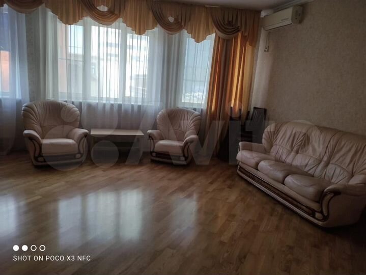 3-к. квартира, 125 м², 3/16 эт.