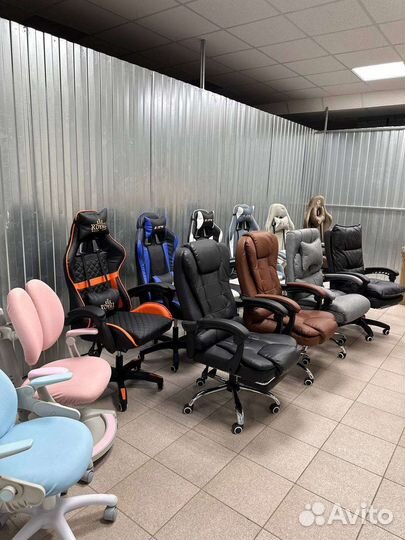 Компьютерное / Офисное кресло с массажем