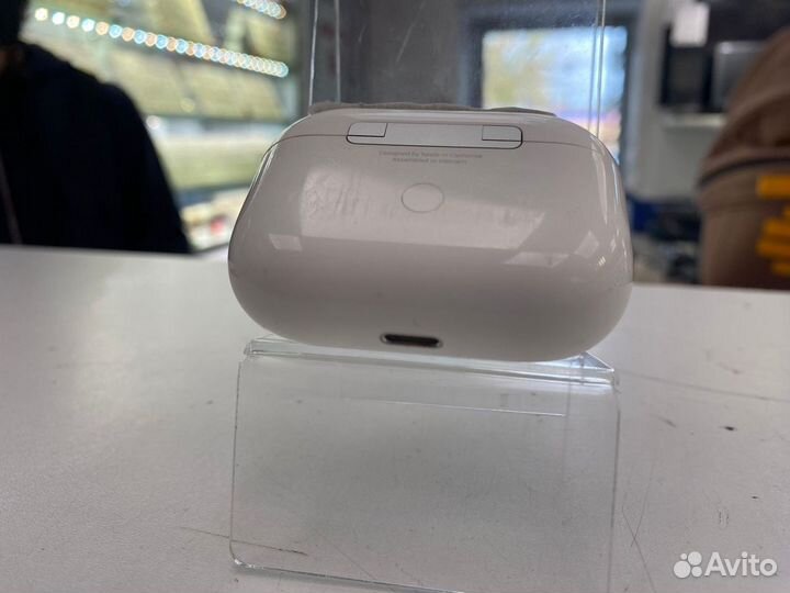 Наушники, Apple AirPods Pro