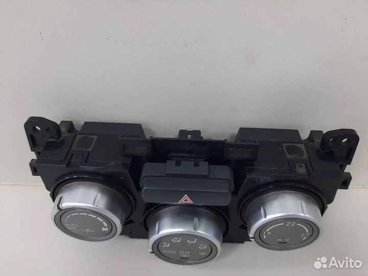Блок управления климатической установкой Subaru Im