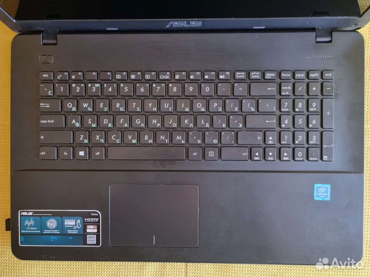 Asus 17,3 с GeForce 920mx и SSD 500gb как Новый