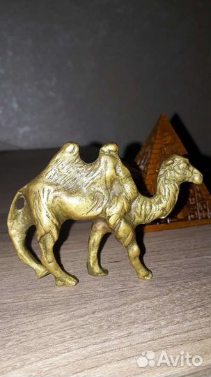 Статуэтка из латуни
