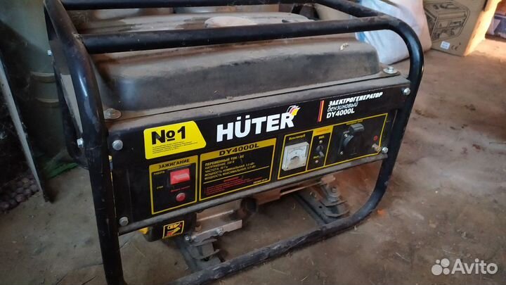 Бензиновый электрогенератор huter DY4000L