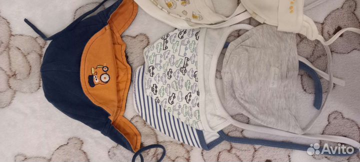 Шапочки детские, от 0 до 3 месяцев