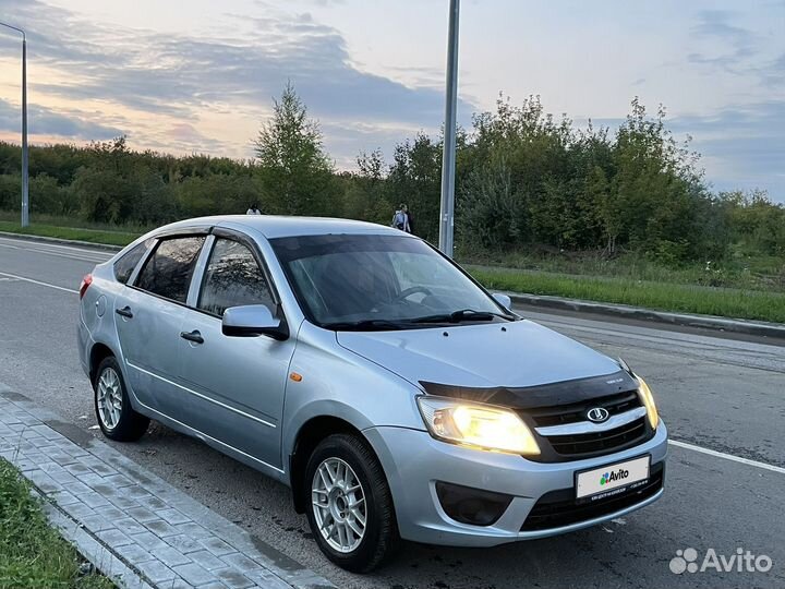 LADA Granta 1.6 МТ, 2015, 106 000 км