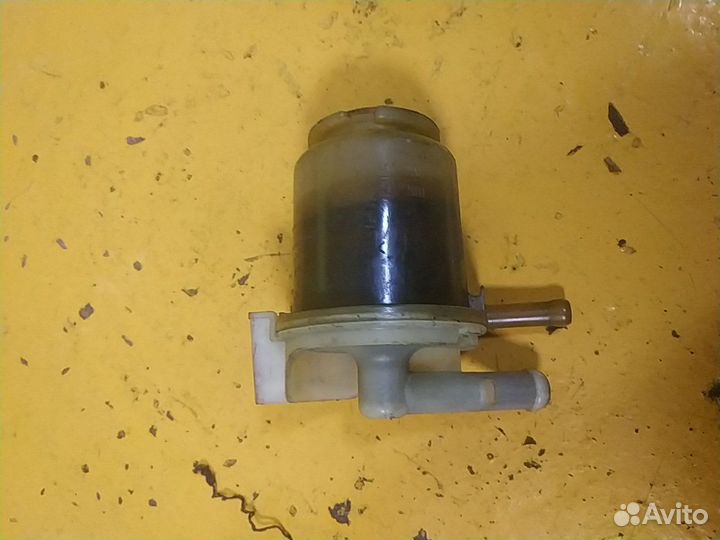 Бачок Гур Тойота toyota