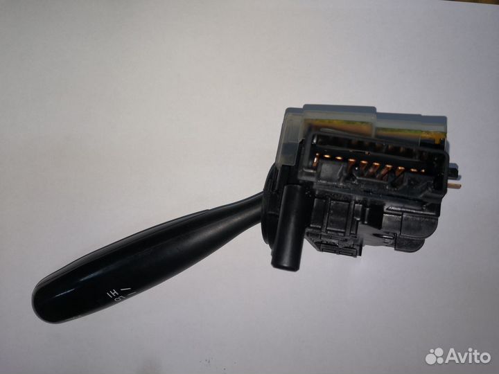 Переключатель подрулевой Toyota