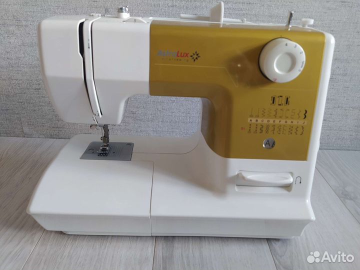 Швейная машина Astralux