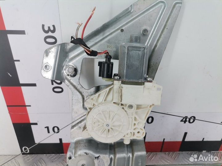 Стеклоподъемник передний левый Mercedes-Benz