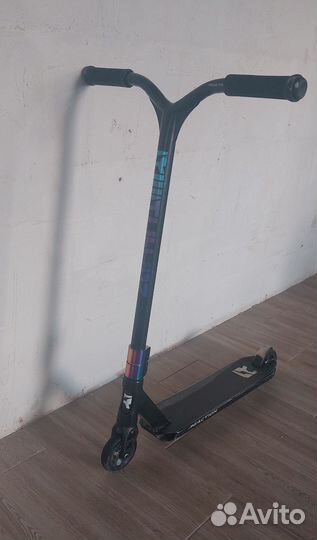 Трюковой самокат reaction stunt 3