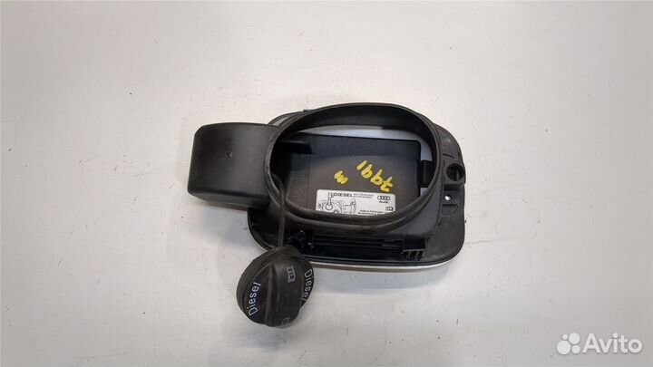 Лючок бензобака Audi Q5, 2012