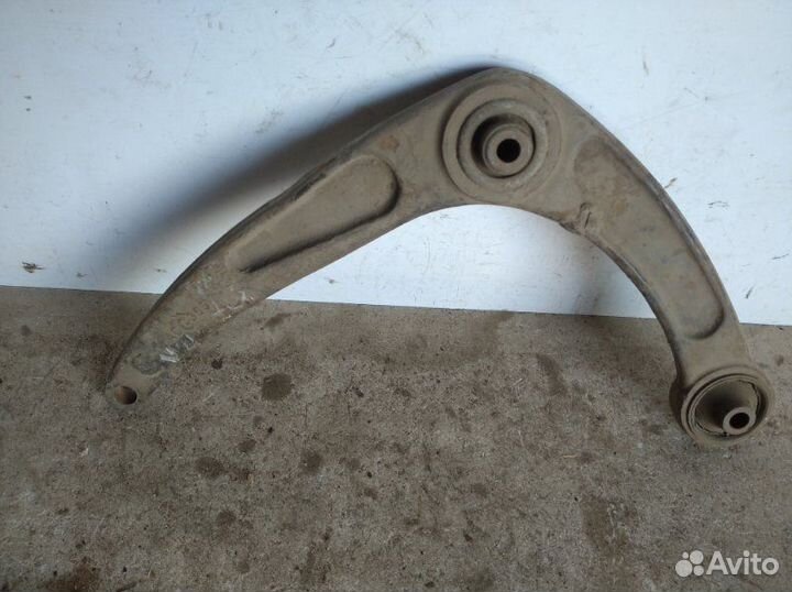 Рычаг передний левый Peugeot 307 2001-2008