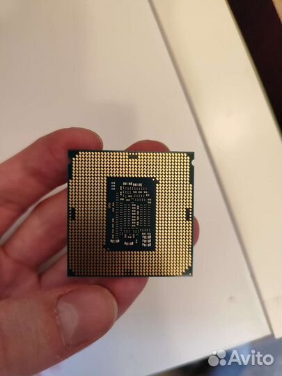 Процессор Intel core i3 8100
