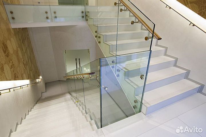 Ограждения для лесниц из стекла