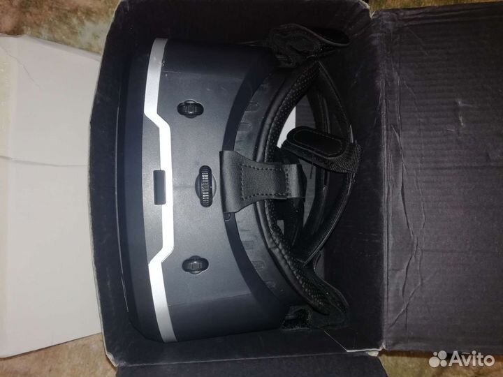 Очки виртуальной реальности для телефона