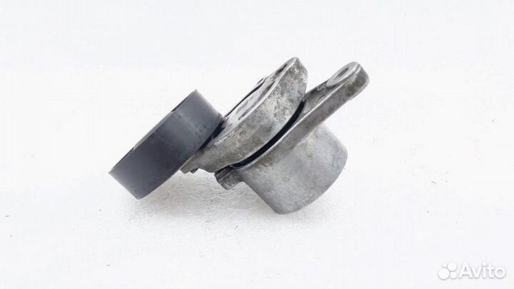 Ролик-натяжитель ручейкового ремня Mercedes-Benz