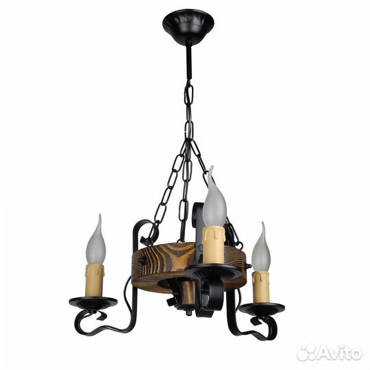 Деревянная люстра-колесо с элементами ковки ретро