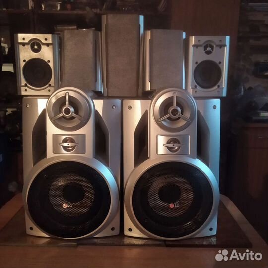 Колонки Сабвуфер Муз.центр