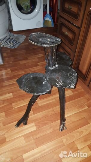 Подставка под цветы дерево