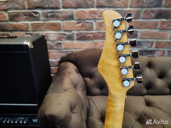 Электрогитара для обучения (комплект)