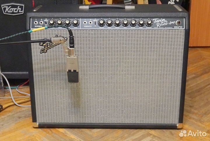 Fender 65 Twin Reverb 85 Watts 2-12 Jensen Black