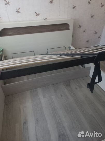 Кровать двухспальная 160 200