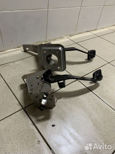 Педали на nissan almera n16