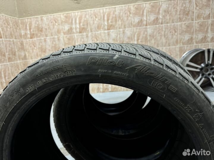 Michelin Alpin 255/40 R20 и 295/35 R20 W