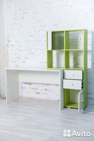 Детский письменный стол