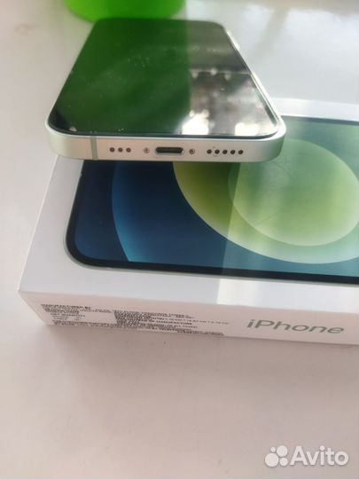 iPhone 12, 64 ГБ