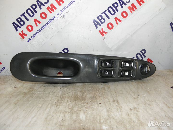 Блок кнопок Hyundai Lantra 9357029050