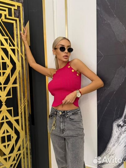 Трендовый топ Balmain