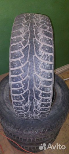 Nokian Tyres Hakkapeliitta 5 SUV 225/70 R16