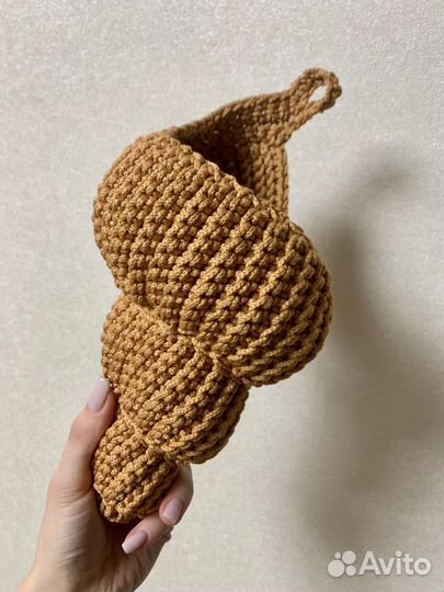 Вязаная ракушка кашпо