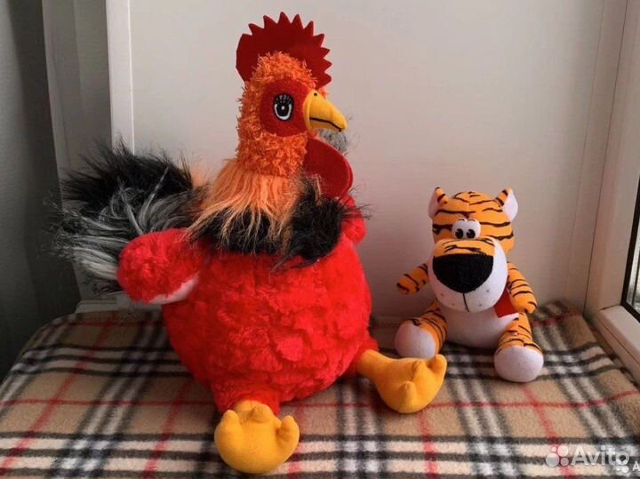 Мягкие игрушки, петушок, тигренок