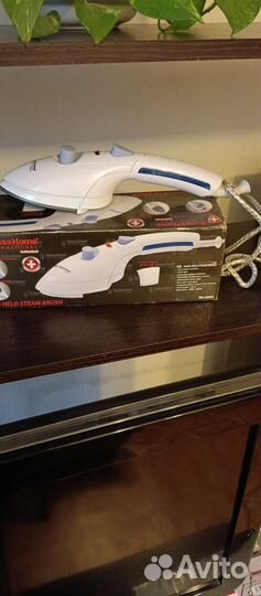 Паровой утюг-отпариватель SH-6602