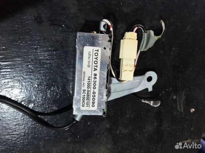 Антенна Toyota Avensis AZT255 2005