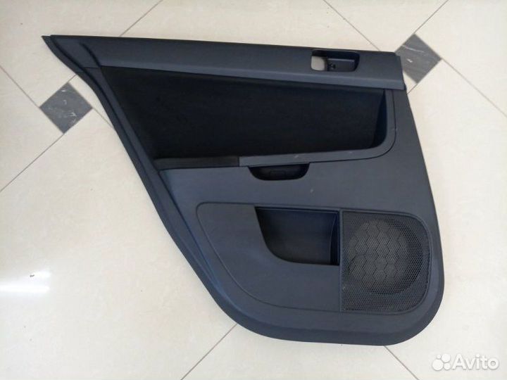 Обшивки дверей Mitsubishi Lancer CY 4B10 2008