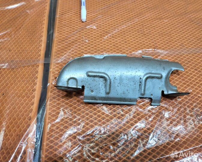 Экран тепловой Audi A6 C6 4F AUK 2007