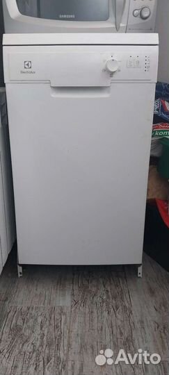 Посудомоечная машина Electrolux