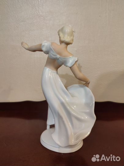 Статуэтка. Фарфор. Schau Bach. Германия