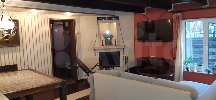 Дом 160 м² на участке 4 сот.