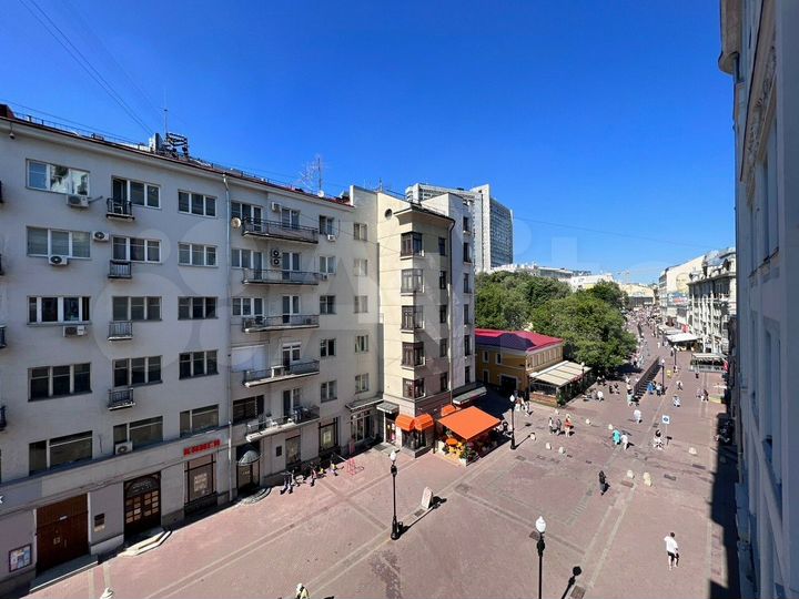 4-к. квартира, 114 м², 5/6 эт.