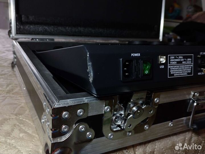Пульт DMX MA lighting OnPC command wing