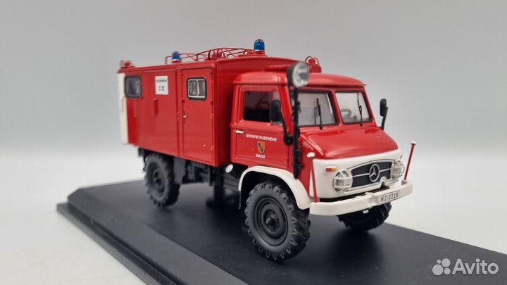 Mercedes-Benz Unimog 404S Funkkoffer Feuerwehr