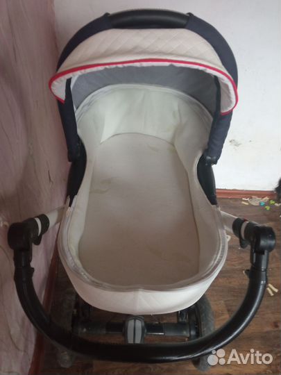 Коляска 3 в 1 с