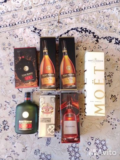 Коробки от алкоголя + 1 бутылка