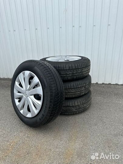 Новые колеса 215 50r 17 с новой резиной Pirelli