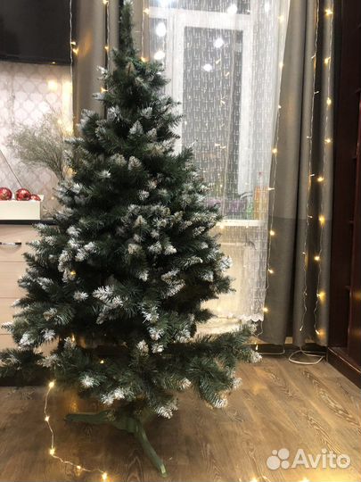 Елка искусственная