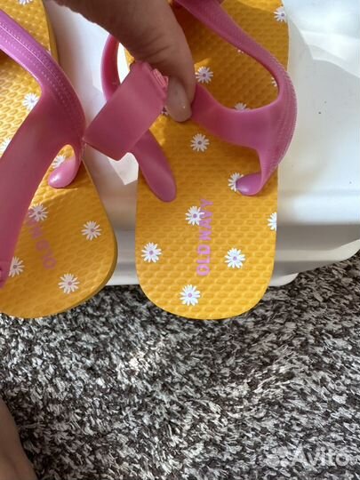 Жилет детский для купания и летние сланцы